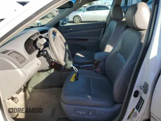 2006 Toyota Camry STD z VIN 4T1BE32K56U739243, wystawiony jako Copart lot #79918463 z przebiegiem 123 321 mil mil oraz Szkoda całkowita • Salvage title. Historia ofert i sprzedaży dostępna na DreamBid. Obrazek 7.