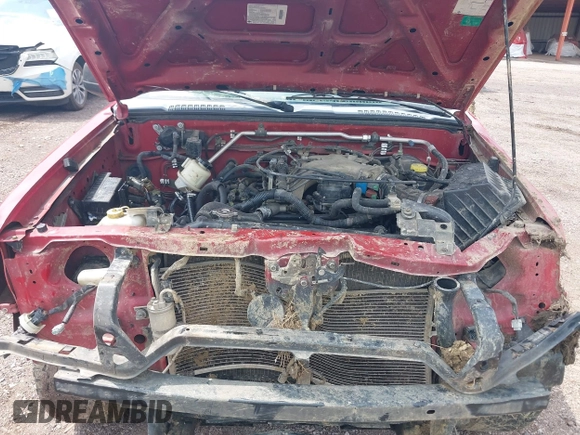 2001 Nissan Frontier SE Desert Runner z VIN 1N6ED26T31C354339, wystawiony jako IAAI lot #42279697 z przebiegiem Nie podano mil oraz . Historia ofert i sprzedaży dostępna na DreamBid. Obrazek 10.