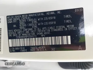 2023 Toyota Highlander L z VIN 5TDKDRAH9PS504513, wystawiony jako IAAI lot #42176842 z przebiegiem 54 792 mil mil oraz . Historia ofert i sprzedaży dostępna na DreamBid. Obrazek 9.