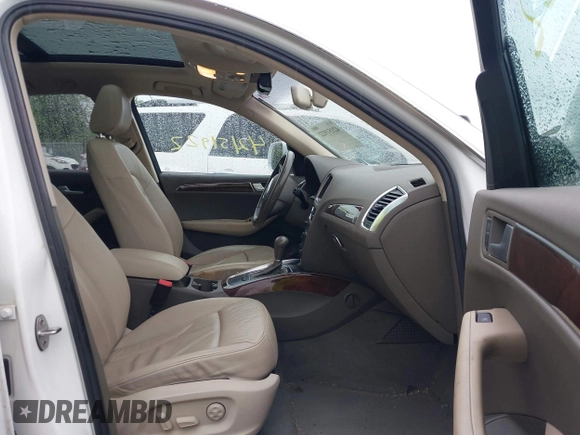 2010 Audi Q5 Premium z VIN WA1CKAFP2AA017177, wystawiony jako IAAI lot #42151922 z przebiegiem 138 054 mil mil oraz . Historia ofert i sprzedaży dostępna na DreamBid. Obrazek 5.