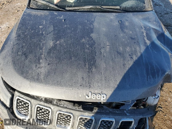 2024 Jeep Compass Latitude с VIN 3C4NJDBNXRT585916, выставлен на аукционе Copart как лот 42536685 с пробегом 12 309 миль миль и Списание • Salvage title. История ставок и продаж доступна на DreamBid. Изображение 13.