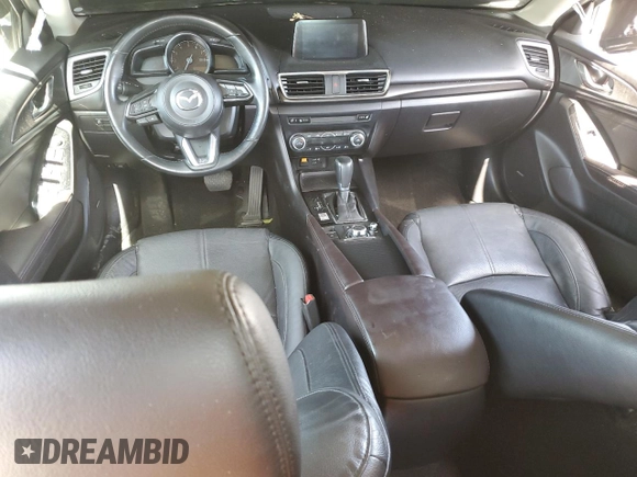 2017 Mazda 3 Grand Touring z VIN 3MZBN1M3XHM148604, wystawiony jako Copart lot #52258885 z przebiegiem Nie podano mil oraz Szkoda całkowita • Salvage title. Historia ofert i sprzedaży dostępna na DreamBid. Obrazek 8.