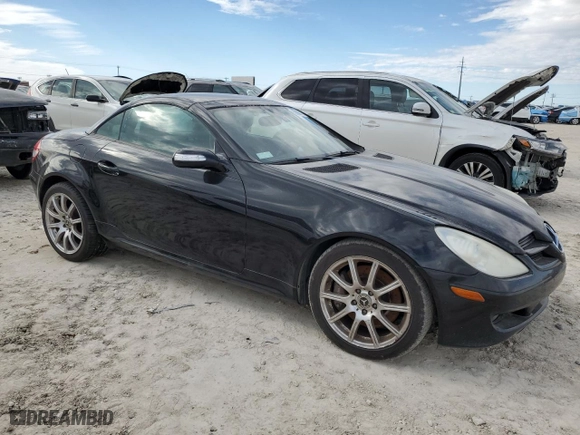 2006 Mercedes-Benz SLK-Class 3.5L with VIN WDBWK56FX6F122723, listed as a Copart auction lot 89000115 with 0 mi miles and Salvage Title. Bid and sale history available at carsss.com. Image 4.