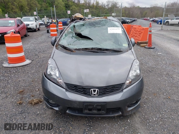 2013 Honda Fit Sport with VIN JHMGE8H56DC029276, listed as a IAAI auction lot 42002632 with 199,549 mi miles. Bid and sale history available at carsss.com. Image 6.