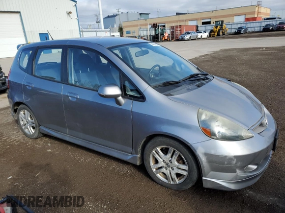 2007 Honda Fit Sport z VIN JHMGD38637S811995, wystawiony jako Copart lot #54436085 z przebiegiem 143 806 mil mil oraz Czysty tytuł • Clean title. Historia ofert i sprzedaży dostępna na DreamBid. Obrazek 4.