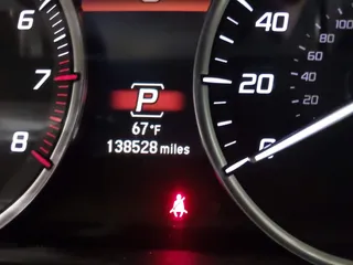 2015 Acura TLX Advance z VIN 19UUB3F76FA004303, wystawiony jako IAAI lot #41748160 z przebiegiem 138 528 mil mil oraz . Historia ofert i sprzedaży dostępna na DreamBid. Obrazek 15.