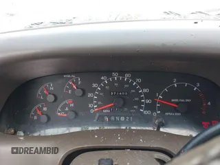 2000 Ford Super Duty F-250 XL with VIN 1FTNW21F8YEA59623, listed as a IAAI auction lot 41263825 with 371,405 mi miles. Bid and sale history available at carsss.com. Image 7.
