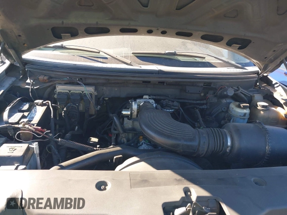 2006 Ford F-150 STX with VIN 1FTRX12W26FB77570, listed as a IAAI auction lot 41326578 with 425,752 mi miles and . Bid and sale history available at DreamBid. Image 10.