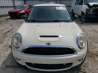 2007 MINI Hardtop S with VIN WMWMF73527TT83851, listed as a Copart auction lot 54740125 with 140,296 mi miles and Clean Title. Bid and sale history available at DreamBid. Image 5.