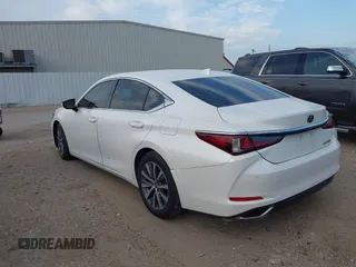2020 Lexus ES 350 с VIN 58ADZ1B12LU074816, выставлен на аукционе IAAI как лот 42163025 с пробегом 112 060 миль миль и . История ставок и продаж доступна на DreamBid. Изображение 3.