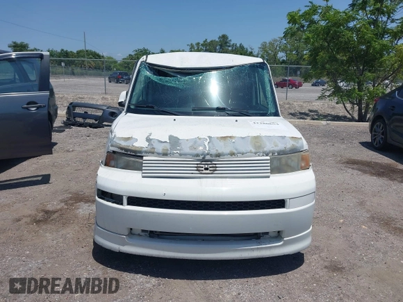 2006 Scion xB z VIN JTLKT324X64071455, wystawiony jako IAAI lot #42280653 z przebiegiem 216 297 mil mil oraz . Historia ofert i sprzedaży dostępna na DreamBid. Obrazek 12.