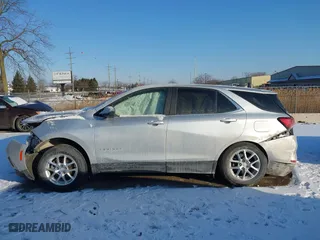 2022 Chevrolet Equinox LT with VIN 3GNAXUEV5NS105930, listed as a IAAI auction lot 41539887 with 46,506 mi miles. Bid and sale history available at carsss.com. Image 14.