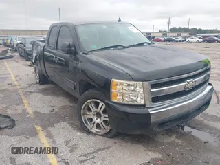 2007 Chevrolet Silverado 1500 Work Truck with VIN 1GCEC19C67Z509399, listed as a IAAI auction lot 41265865 with 324,438 mi miles and . Bid and sale history available at DreamBid. Image 1.