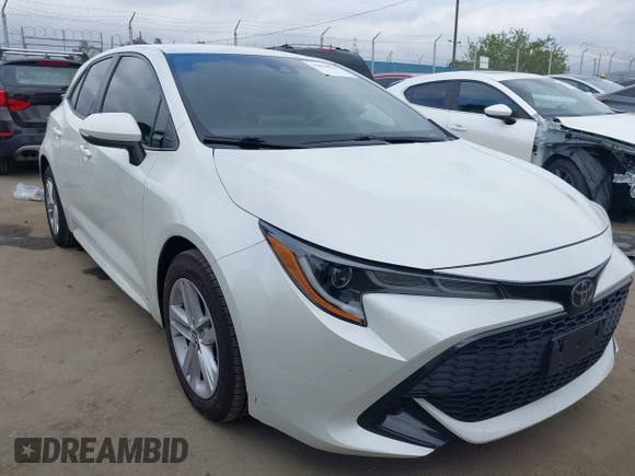2020 Toyota Corolla Hatchback SE with VIN JTND4RBE3L3077866, listed as a IAAI auction lot 42078596 with 60,153 mi miles. Bid and sale history available at carsss.com. Image 1.