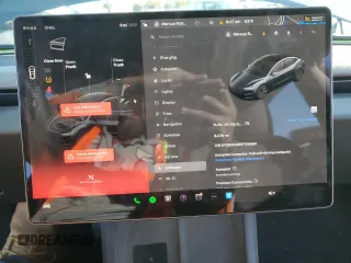2024 Tesla Model 3 z VIN 5YJ3E1EA0RF736893, wystawiony jako Copart lot #85162464 z przebiegiem 8 479 mil mil oraz Szkoda całkowita • Salvage title. Historia ofert i sprzedaży dostępna na DreamBid. Obrazek 9.