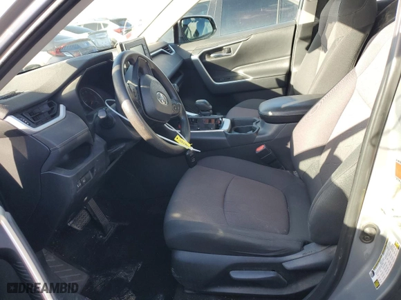 2019 Toyota RAV4 XLE with VIN 2T3W1RFV4KW038313, listed as a Copart auction lot 44631835 with NaN miles and Salvage Title. Bid and sale history available at carsss.com. Image 7.