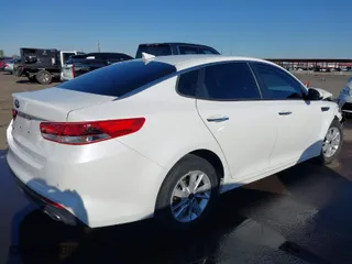 2018 Kia Optima LX with VIN KNAGT4L37J5202502, listed as a IAAI auction lot 41819087 with 73,311 mi miles. Bid and sale history available at carsss.com. Image 4.