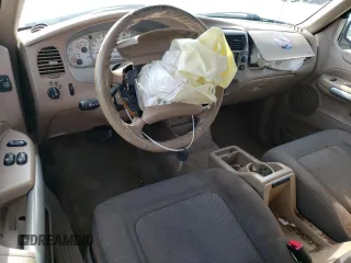 2002 Ford Explorer Sport Value z VIN 1FMYU60E52UB19739, wystawiony jako Copart lot #59337874 z przebiegiem 183 654 mil mil oraz Szkody całkowita. Historia ofert i sprzedaży dostępna na DreamBid. Obrazek 8.