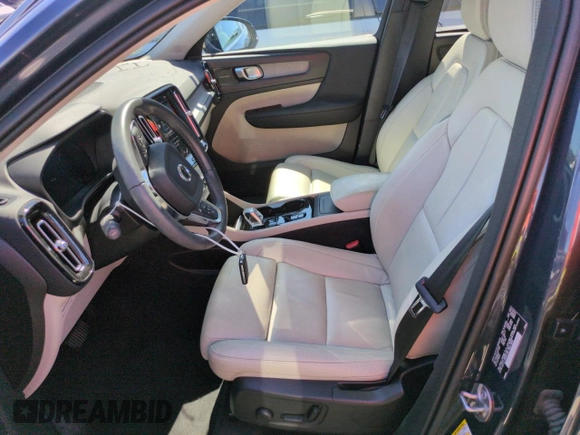 2022 Volvo XC40 Inscription with VIN YV4AC2HL4N2745980, listed as a Copart auction lot 74689834 with 27,858 mi miles and Salvage Title. Bid and sale history available at carsss.com. Image 7.