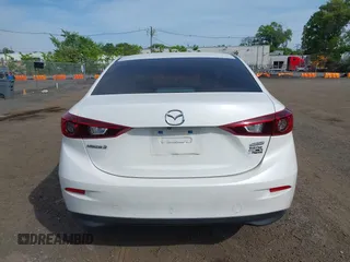 2018 Mazda 3 Sport z VIN 3MZBN1U7XJM197018, wystawiony jako IAAI lot #42229988 z przebiegiem 82 555 mil mil oraz . Historia ofert i sprzedaży dostępna na DreamBid. Obrazek 16.