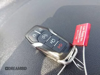 2017 Ford Explorer XLT с VIN 1FM5K7D83HGD84315, выставлен на аукционе IAAI как лот 42690582 с пробегом 210 440 миль миль и . История ставок и продаж доступна на DreamBid. Изображение 11.