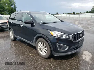 2017 Kia Sorento LX z VIN 5XYPGDA34HG305081, wystawiony jako Copart lot #60938125 z przebiegiem 132 764 mil mil oraz Czysty tytuł • Clean title. Historia ofert i sprzedaży dostępna na DreamBid. Obrazek 4.