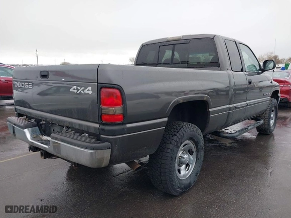 2001 Dodge Ram 1500 with VIN 3B7HF13Z21M571280, listed as a IAAI auction lot 41896814 with 224,610 mi miles. Bid and sale history available at carsss.com. Image 4.
