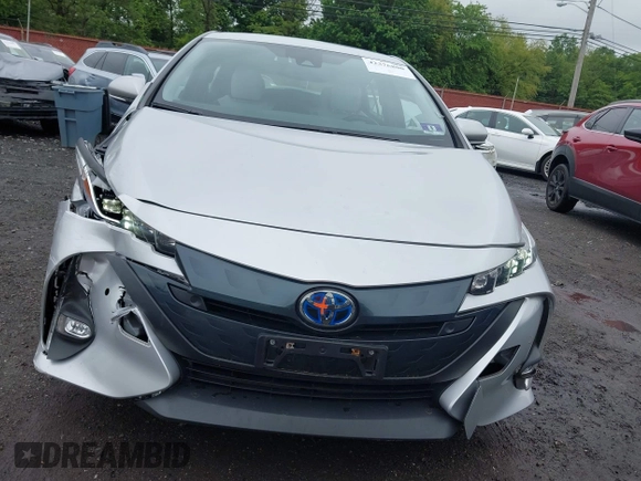 2017 Toyota Prius Plus z VIN JTDKARFPXH3034892, wystawiony jako IAAI lot #42376800 z przebiegiem 65 548 mil mil oraz . Historia ofert i sprzedaży dostępna na DreamBid. Obrazek 12.
