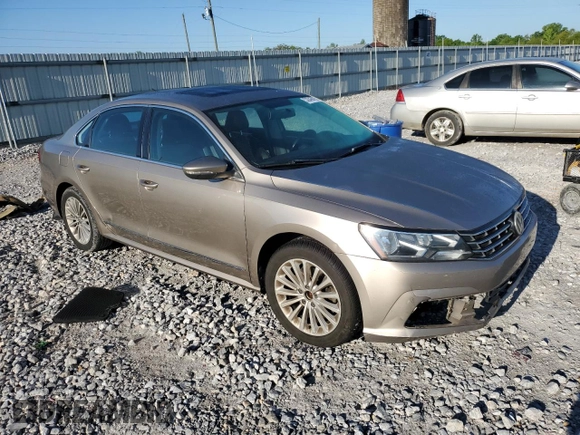 2016 Volkswagen Passat SE z VIN 1VWBT7A3XGC026550, wystawiony jako Copart lot #53046825 z przebiegiem 167 155 mil mil oraz Szkoda całkowita • Salvage title. Historia ofert i sprzedaży dostępna na DreamBid. Obrazek 4.