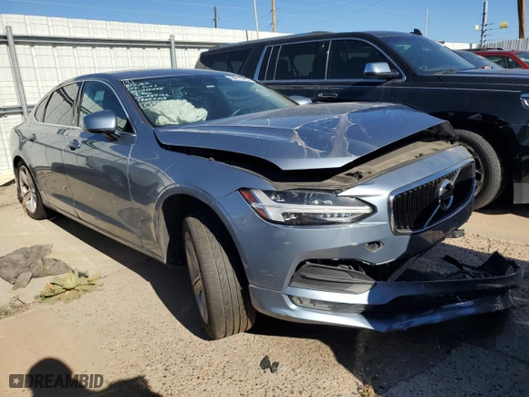 2018 Volvo S90 Momentum with VIN LVY102AK4JP057142, listed as a Copart auction lot 77580134 with 86,809 mi miles and Clean Title. Bid and sale history available at carsss.com. Image 4.