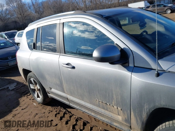 2017 Jeep Compass High Altitude with VIN 1C4NJDEBXHD113351, listed as a IAAI auction lot 41673188 with 59,752 mi miles. Bid and sale history available at carsss.com. Image 13.