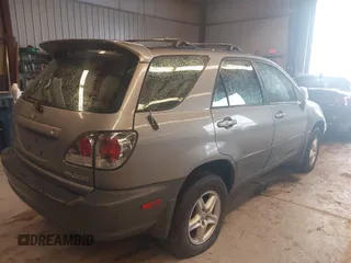 2003 Lexus RX 300 with VIN JTJHF10U330297793, listed as a IAAI auction lot 42200805 with 189,811 mi miles. Bid and sale history available at carsss.com. Image 4.