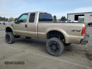 2001 Ford Super Duty F-250 XL with VIN 1FTNX21S51EA42259, listed as a Copart auction lot 52824435 with 183,134 mi miles and Salvage Title. Bid and sale history available at carsss.com. Image 2.