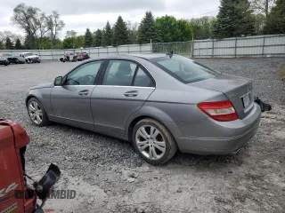 2009 Mercedes-Benz C 300 Sport z VIN WDDGF81X49R060255, wystawiony jako Copart lot #59000145 z przebiegiem Nie podano mil oraz Czysty tytuł • Clean title. Historia ofert i sprzedaży dostępna na DreamBid. Obrazek 2.
