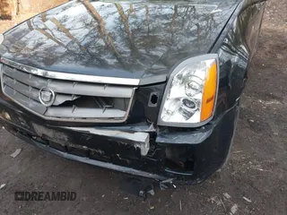 2004 Cadillac SRX with VIN 1GYEE63A440162356, listed as a IAAI auction lot 41380359 with 228,656 mi miles. Bid and sale history available at carsss.com. Image 6.