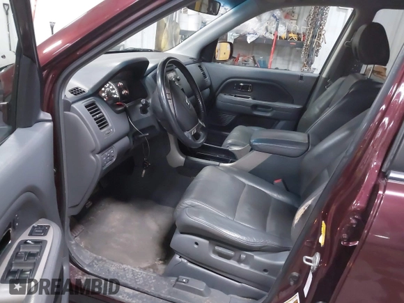 2007 Honda Pilot EX-L with VIN 5FNYF18537B017779, listed as a IAAI auction lot 41721110 with 98,724 mi miles. Bid and sale history available at carsss.com. Image 5.