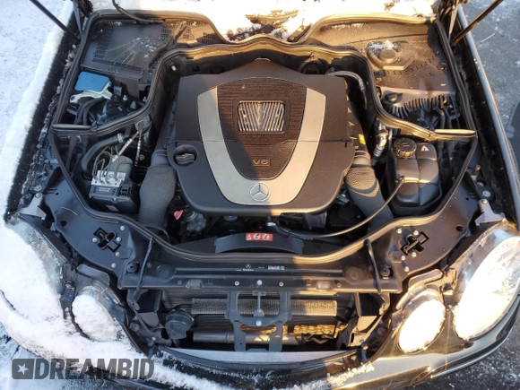 2008 Mercedes-Benz E 350 Luxury z VIN WDBUF87X58B204518, wystawiony jako Copart lot #87704065 z przebiegiem 38 939 mil mil oraz Nie do naprawy • Non repairable. Historia ofert i sprzedaży dostępna na DreamBid. Obrazek 11.