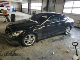 2014 Mercedes-Benz E 350 z VIN WDDKJ8JB9EF287773, wystawiony jako Copart lot #42756615 z przebiegiem 118 977 mil mil oraz Szkoda całkowita • Salvage title. Historia ofert i sprzedaży dostępna na DreamBid. Obrazek 1.