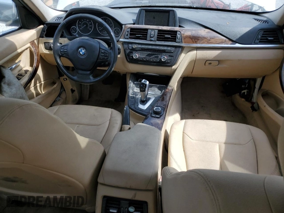 2013 BMW 3 Series 320i z VIN WBA3B1C57DK128974, wystawiony jako Copart lot #58858745 z przebiegiem Nie podano mil oraz Czysty tytuł • Clean title. Historia ofert i sprzedaży dostępna na DreamBid. Obrazek 8.