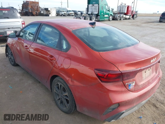 2022 Kia Forte LXS with VIN 3KPF24ADXNE434907, listed as a IAAI auction lot 41577878 with 95,737 mi miles. Bid and sale history available at carsss.com. Image 3.