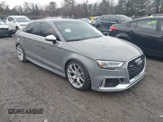 2017 Audi RS 3 z VIN WUABWGFF8H1900164, wystawiony jako IAAI lot #41246517 z przebiegiem 20 451 mil mil oraz . Historia ofert i sprzedaży dostępna na DreamBid. Obrazek 1.