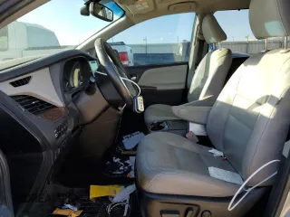 2017 Toyota Sienna XLE Auto Access Seat with VIN 5TDYZ3DC9HS828653, listed as a Copart auction lot 50090315 with 76,894 mi miles and Salvage Title. Bid and sale history available at carsss.com. Image 7.