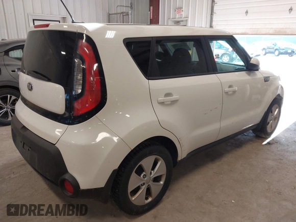 2015 Kia Soul with VIN KNDJN2A20F7779272, listed as a IAAI auction lot 41901719 with 204,682 mi miles. Bid and sale history available at carsss.com. Image 4.