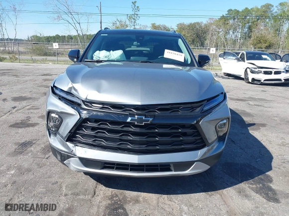 2025 Chevrolet Blazer LT with VIN 3GNKBCR43SS167613, listed as a IAAI auction lot 41838459 with 135 mi miles. Bid and sale history available at carsss.com. Image 12.