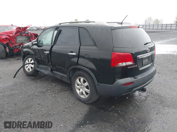 2011 Kia Sorento LX with VIN 5XYKT4A17BG075127, listed as a IAAI auction lot 41944643 with 123,785 mi miles. Bid and sale history available at carsss.com. Image 3.