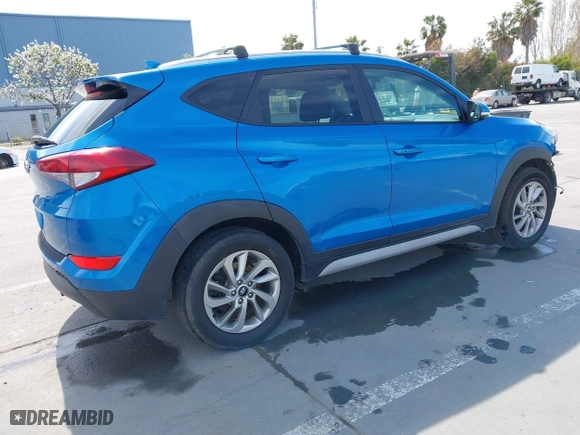 2017 Hyundai Tucson SE Plus with VIN KM8J33A40HU447071, listed as a IAAI auction lot 42024547 with 86,406 mi miles. Bid and sale history available at carsss.com. Image 4.
