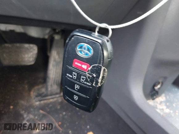 2021 Toyota Sienna LE с VIN 5TDKRKEC9MS043364, выставлен на аукционе IAAI как лот 41515918 с пробегом 98 028 миль миль и . История ставок и продаж доступна на DreamBid. Изображение 11.