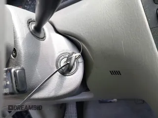 2005 Toyota Corolla CE z VIN 1NXBR32EX5Z358128, wystawiony jako IAAI lot #42451116 z przebiegiem 292 034 mil mil oraz . Historia ofert i sprzedaży dostępna na DreamBid. Obrazek 11.