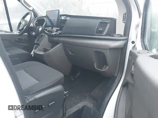 2023 Ford Transit Passenger XL с VIN 1FBAX2Y83PKA49279, выставлен на аукционе IAAI как лот 41869175 с пробегом 19 149 миль миль и . История ставок и продаж доступна на DreamBid. Изображение 5.