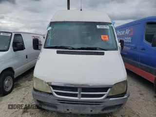 2003 Dodge Sprinter Passenger with VIN WD5WD642635522380, listed as a Copart auction lot 70263184 with 166,639 mi miles and Salvage Title. Bid and sale history available at carsss.com. Image 5.